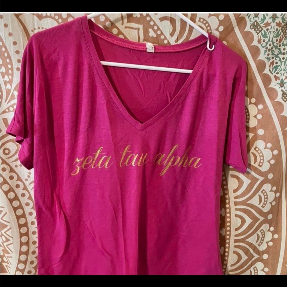 Pink ZTA script v-neck